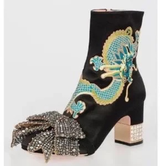Gucci Embroidered Satin Boots with removable crystal bows and heels  sz38 - Picture 2 of 15